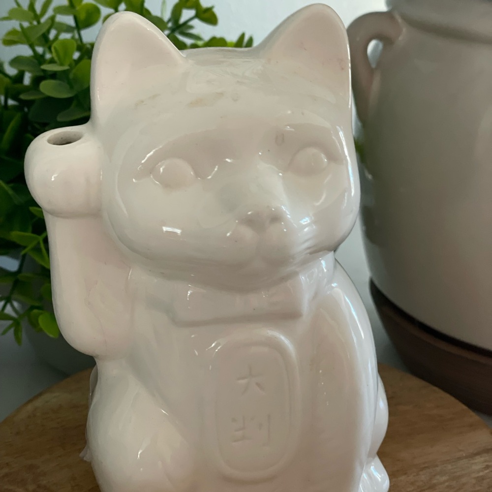 Vintage Ceramic Tikki Cat glass